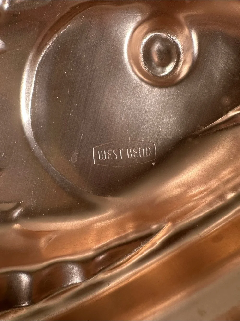 Fish-Shaped Copper-Tone Cake Mold • Decorative Bakeware